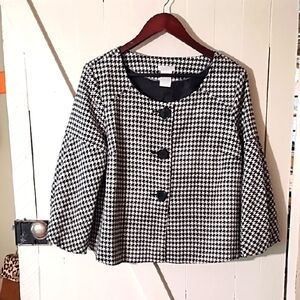 Worthington Like New Black and White Gingham Short Blazer Size Medium Stretchy.